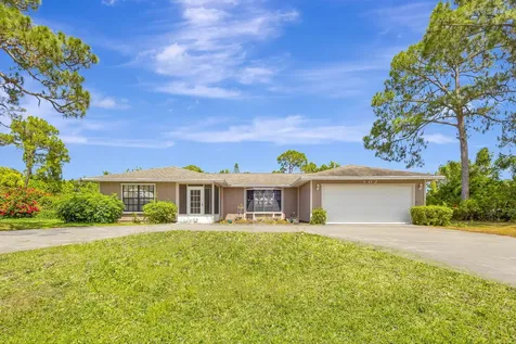 102 SE Crosspoint Drive Port St Lucie FL 34983