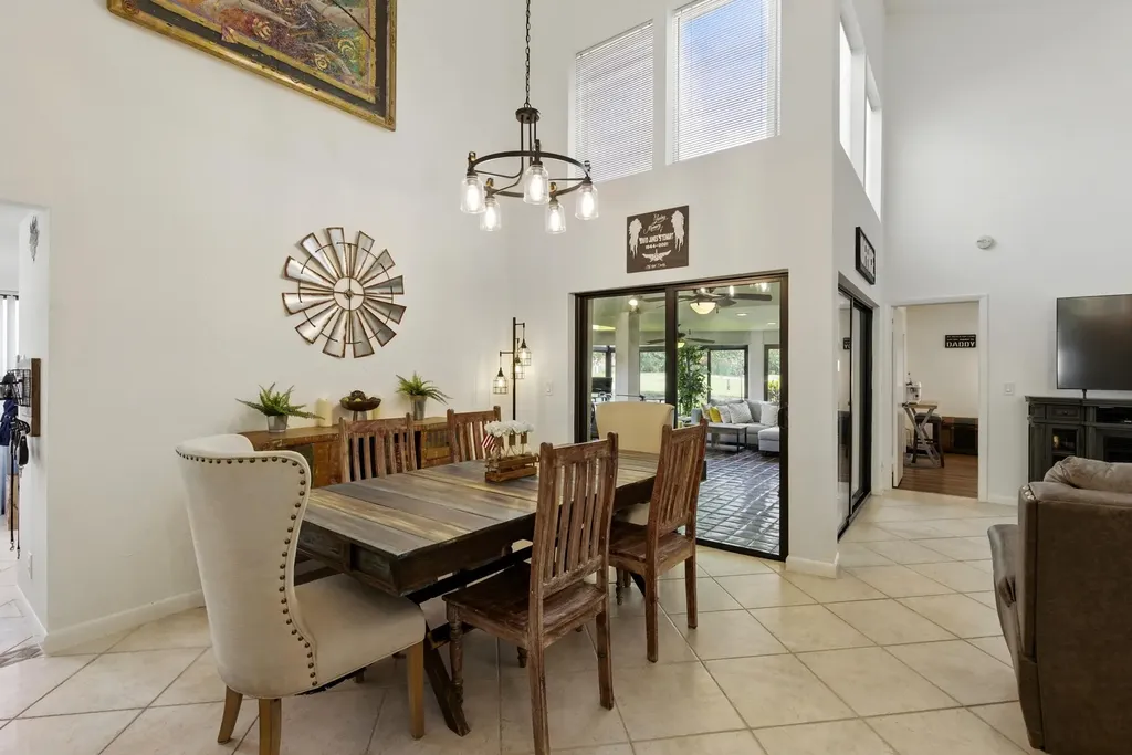 5625 Lakeview Mews Court Boynton Beach FL 33437