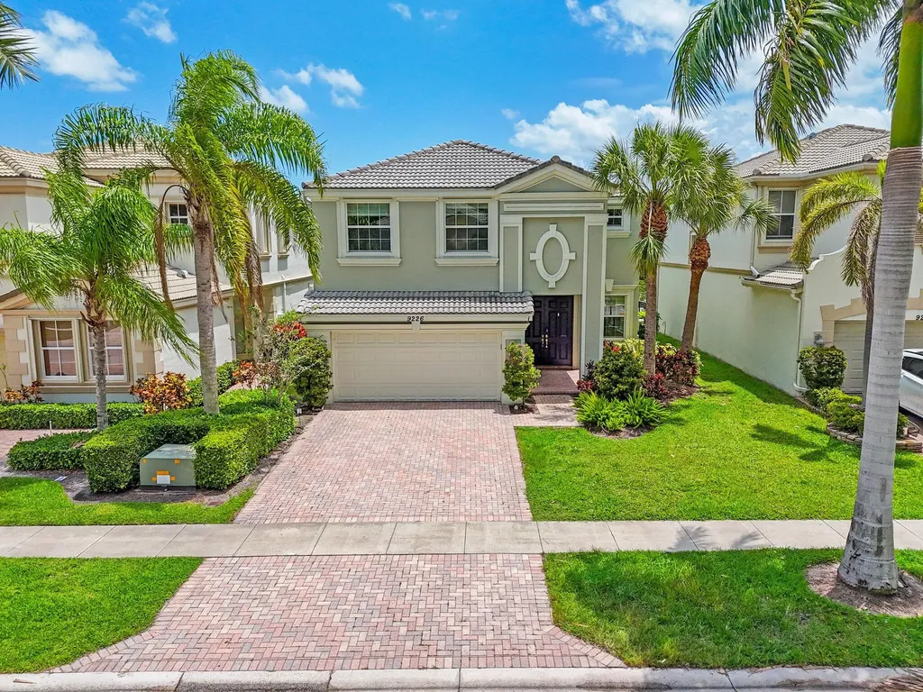 9226 Dupont Place Wellington FL 33414