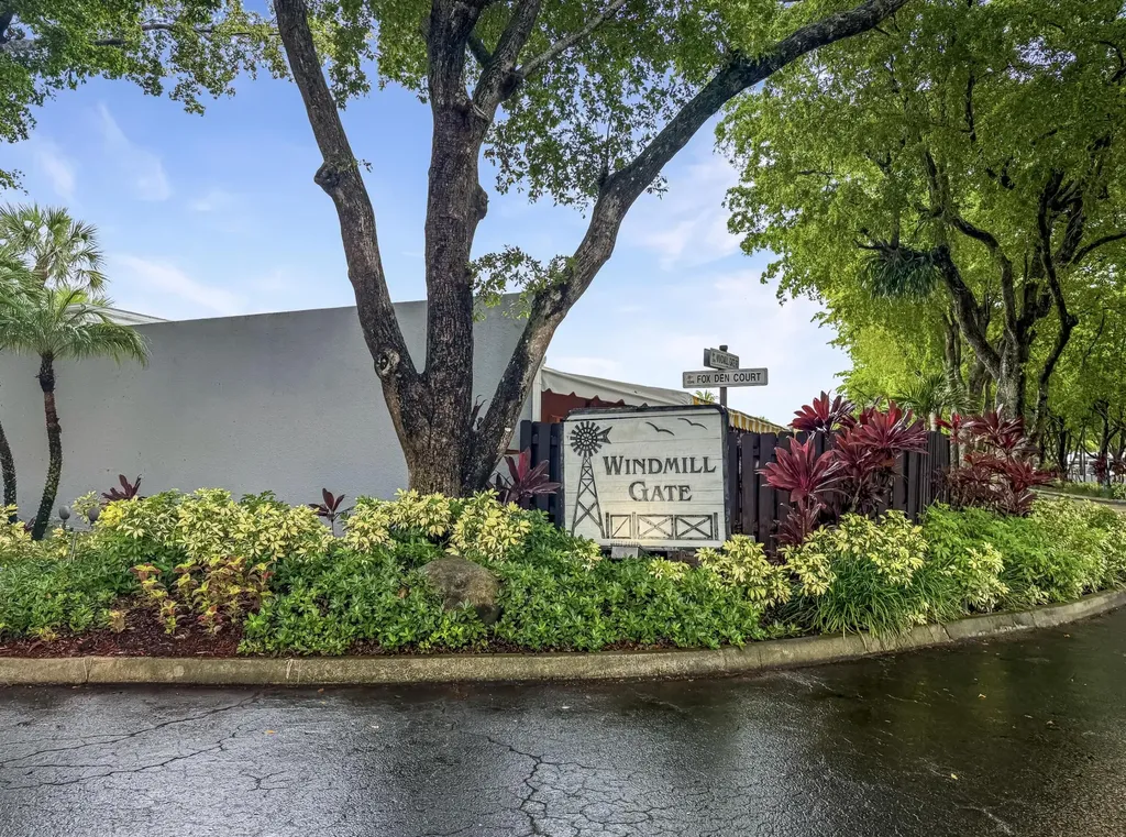 16506 Bridge End Road Miami Lakes FL 33014