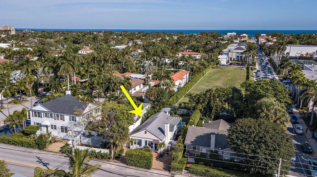 231 Cocoanut Row Palm Beach FL 33480