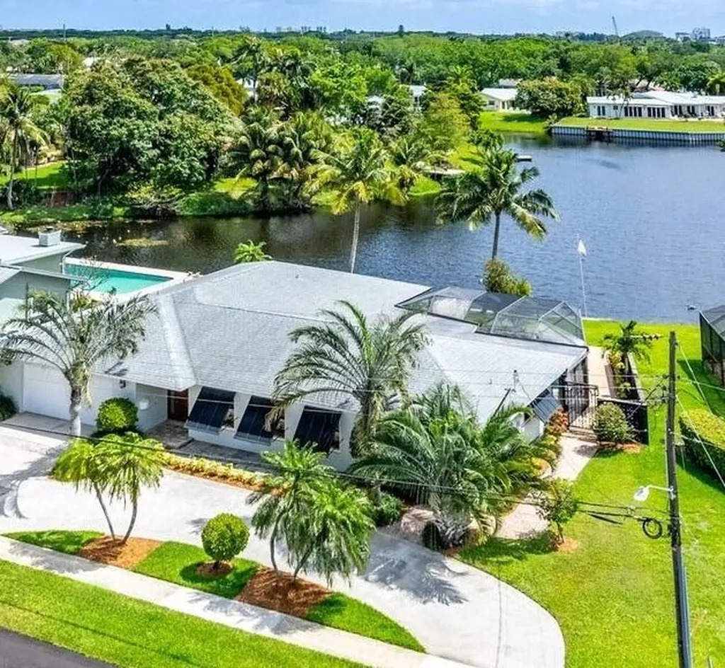 150 SW 11th Court Boca Raton FL 33486