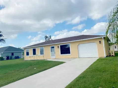 1332 SE Starklake Court Port St Lucie FL 34952