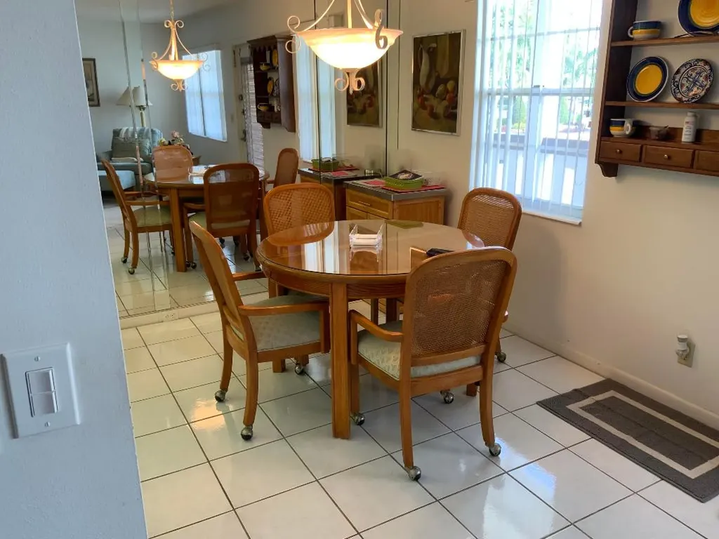 2050 Hythe C Boca Raton FL 33434