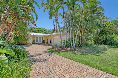 134 Worth Court N West Palm Beach FL 33405