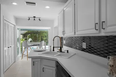 2252 Las Casitas Drive Wellington FL 33414