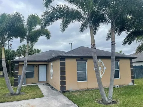 1105 W 9th Street Riviera Beach FL 33404