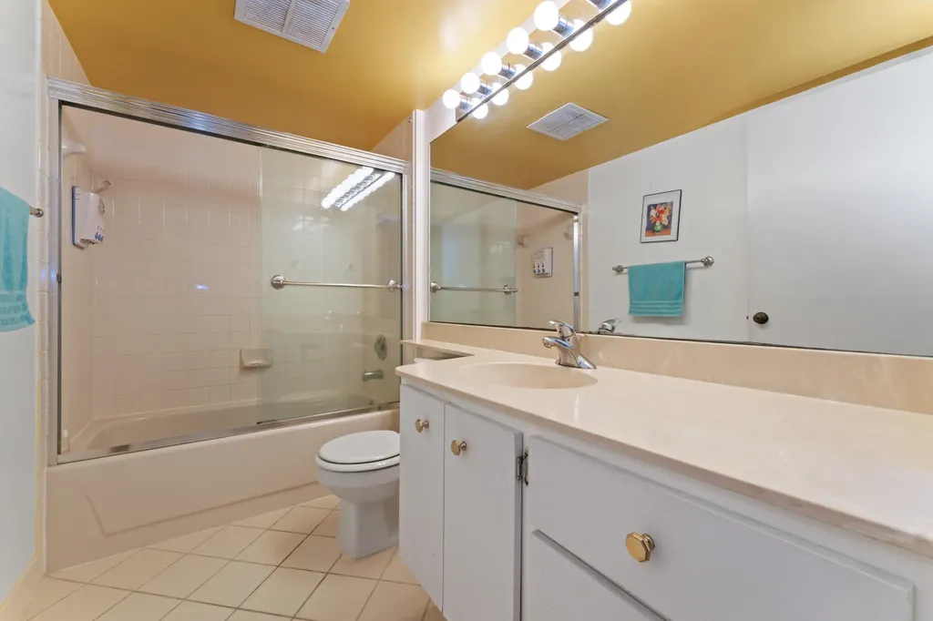 2621 Village Boulevard West Palm Beach FL 33409