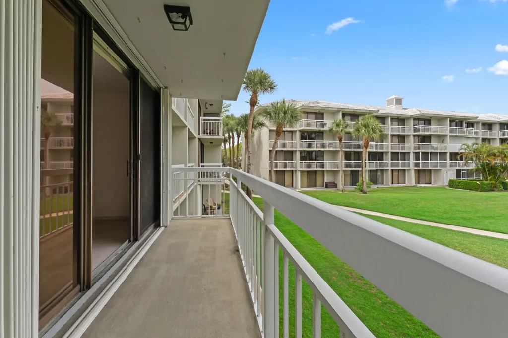 2621 Village Boulevard West Palm Beach FL 33409
