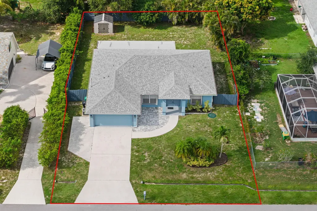 924 SW Abingdon Avenue Port St Lucie FL 34953