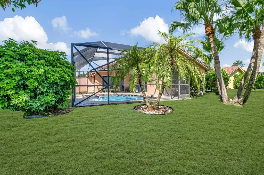 10204 Camelback Lane Boca Raton FL 33498