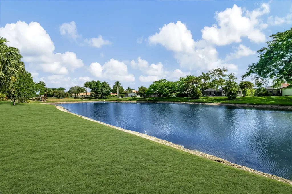 10204 Camelback Lane Boca Raton FL 33498