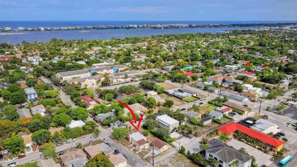 701 S J Street Lake Worth Beach FL 33460