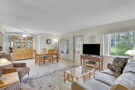 331 Knotty Pine Circle Greenacres FL 33463