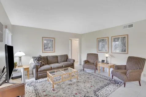331 Knotty Pine Circle Greenacres FL 33463