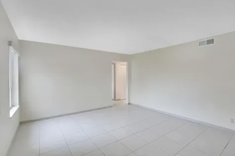 331 Knotty Pine Circle Greenacres FL 33463