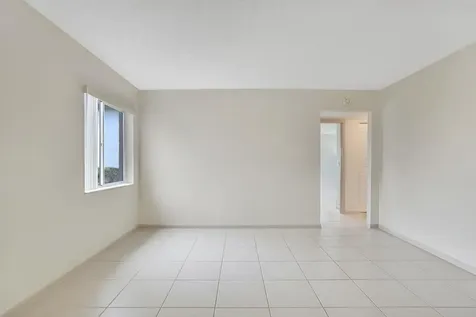 331 Knotty Pine Circle Greenacres FL 33463