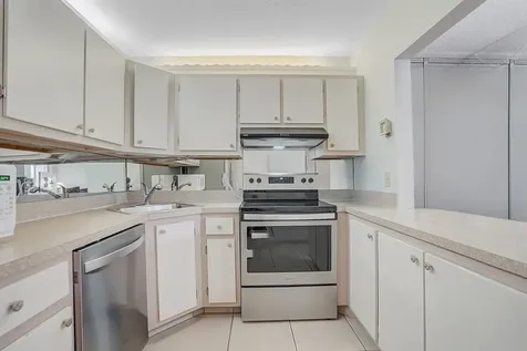 331 Knotty Pine Circle Greenacres FL 33463