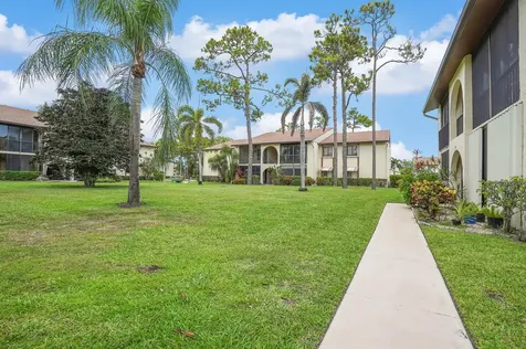 331 Knotty Pine Circle Greenacres FL 33463