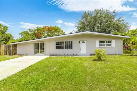 7802 Miramar Avenue Fort Pierce FL 34951