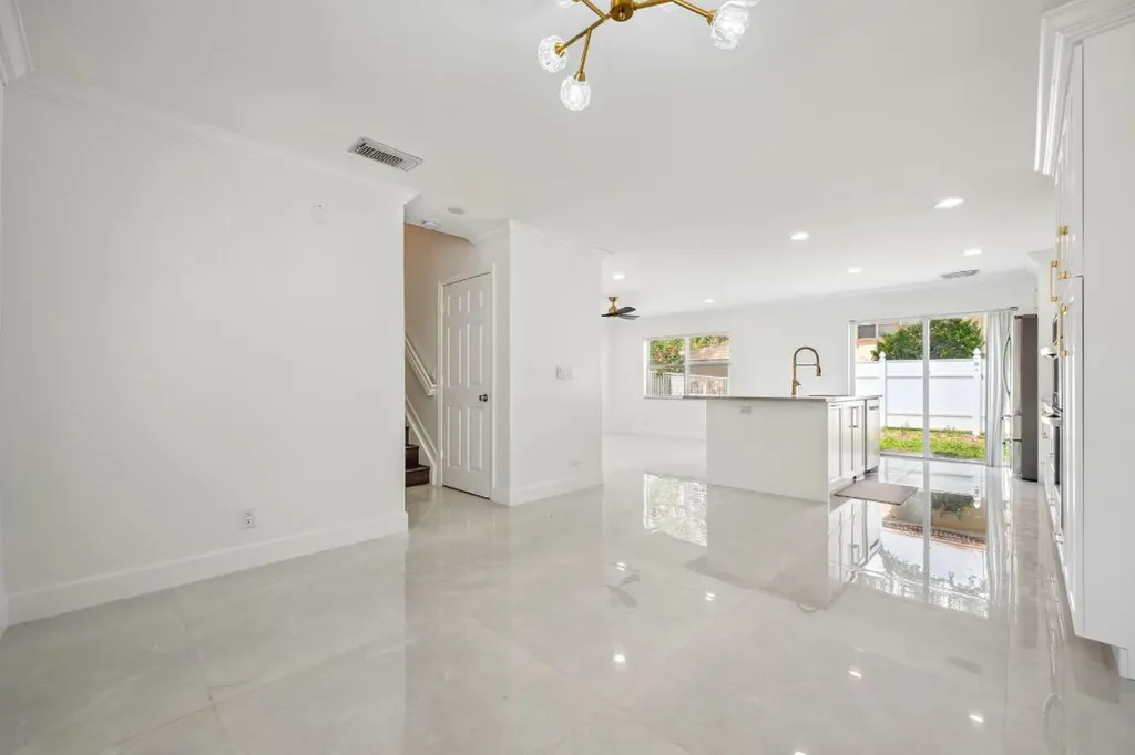 3460 Commodore Court West Palm Beach FL 33411