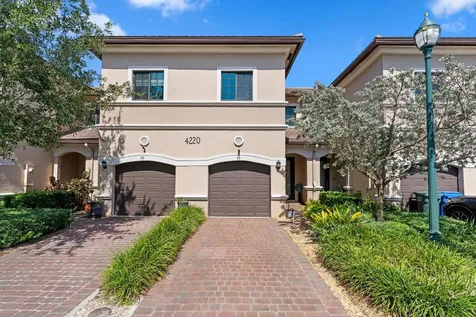 4220 N Dixie Highway Oakland Park FL 33334