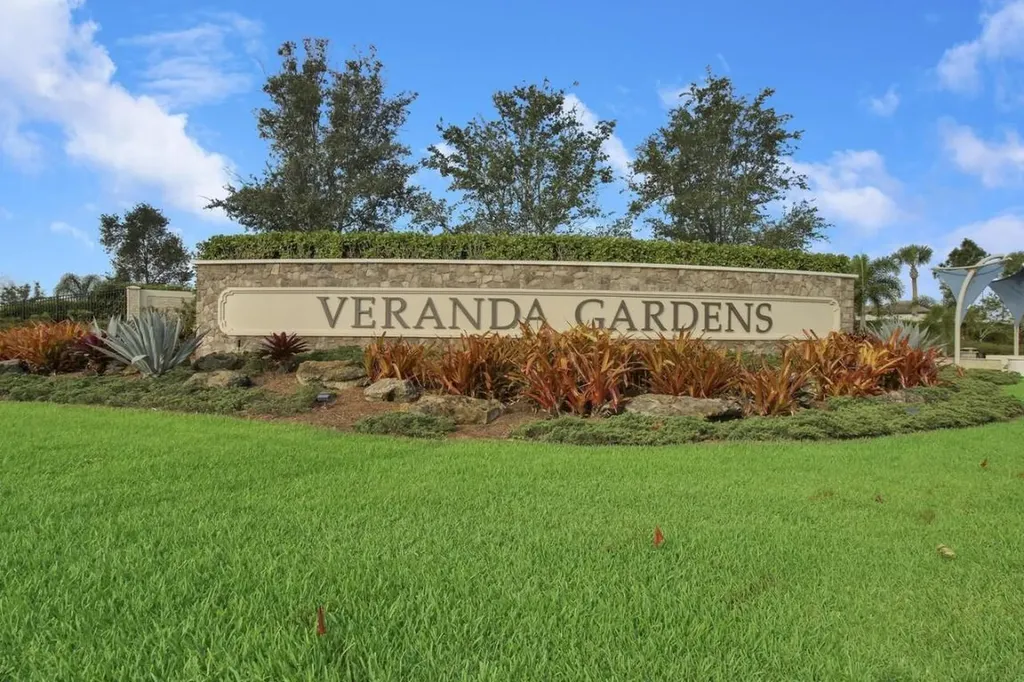 517 SE Crathes Street Port St Lucie FL 34984