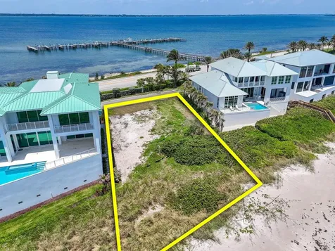 8128 S Ocean Drive Jensen Beach FL 34957