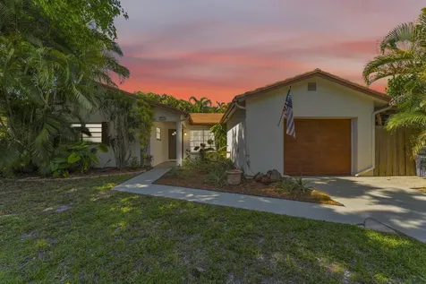 8858 SW 8th Street Boca Raton FL 33433