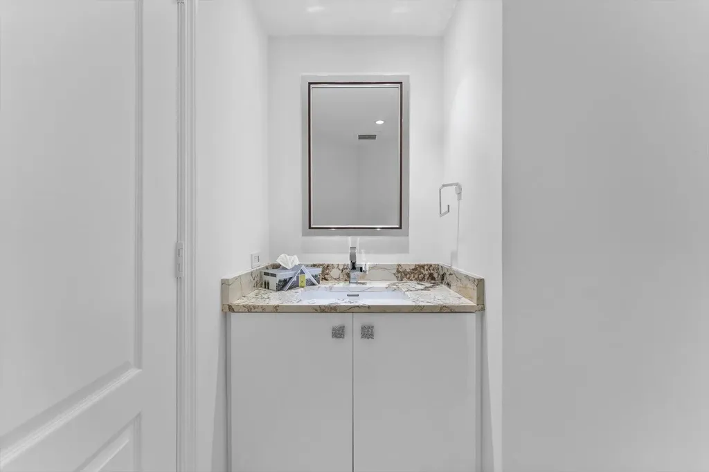 550 SE Mizner Boulevard Boca Raton FL 33432
