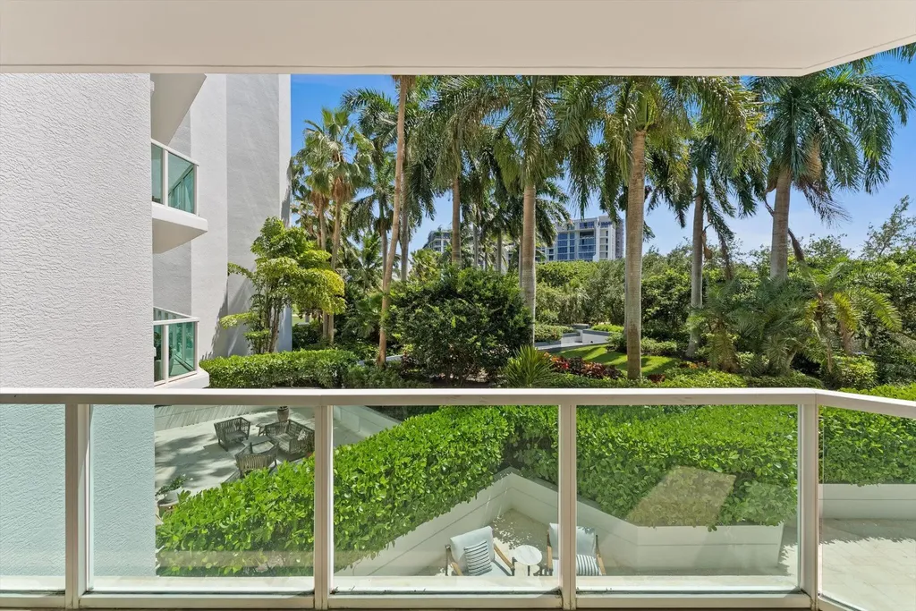 550 SE Mizner Boulevard Boca Raton FL 33432