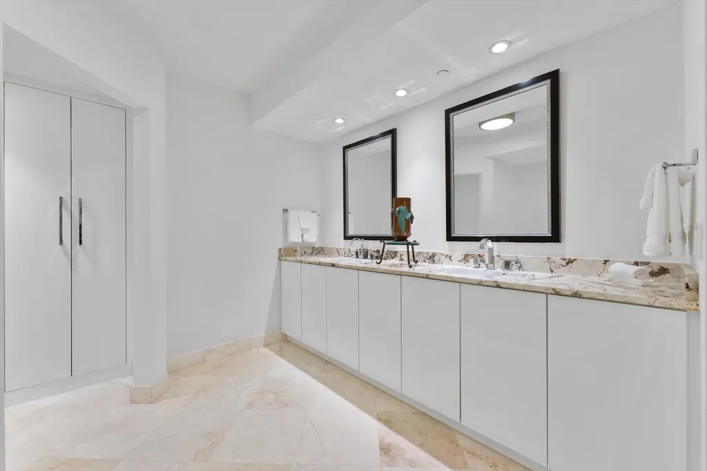 550 SE Mizner Boulevard Boca Raton FL 33432