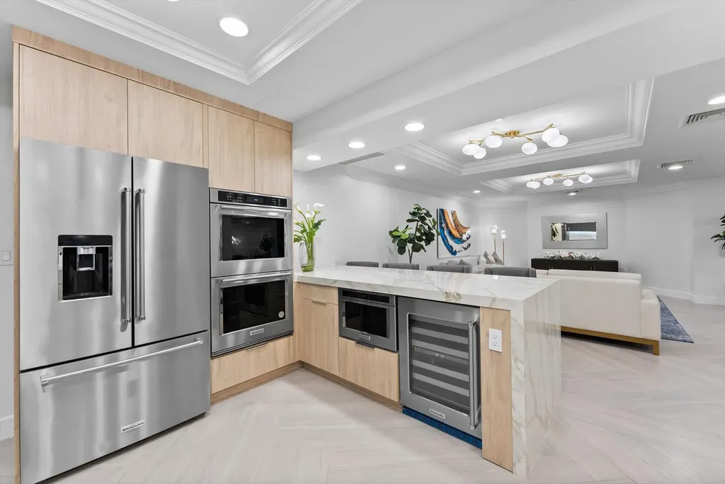 550 SE Mizner Boulevard Boca Raton FL 33432