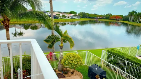 6489 Marbletree Lane Lake Worth FL 33467