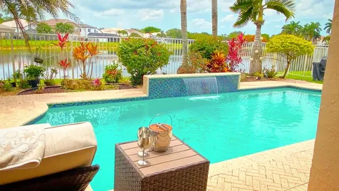 6489 Marbletree Lane Lake Worth FL 33467