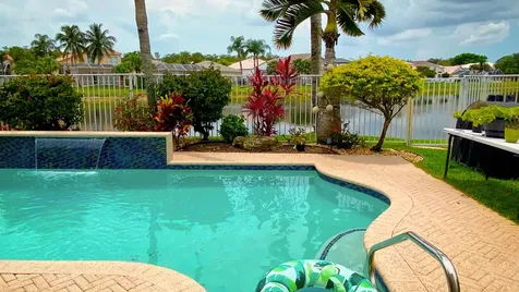 6489 Marbletree Lane Lake Worth FL 33467