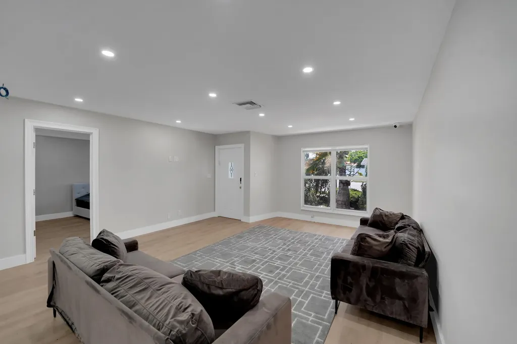 600 NW 12th Avenue Boca Raton FL 33486