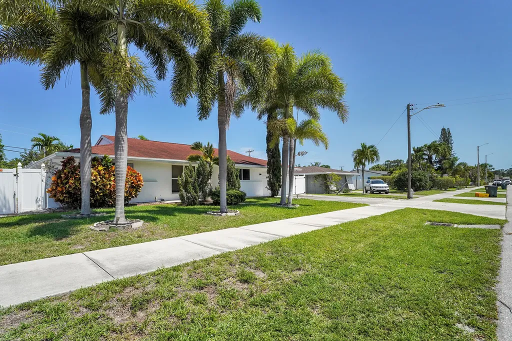 600 NW 12th Avenue Boca Raton FL 33486
