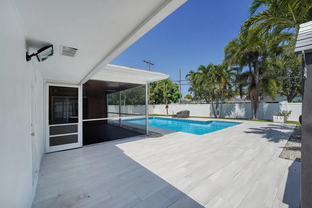 600 NW 12th Avenue Boca Raton FL 33486