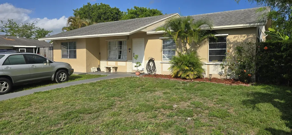 1030 SW 82nd Avenue North Lauderdale FL 33068