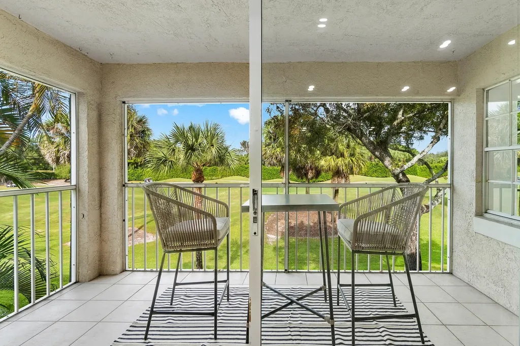 10291 N Andover Coach Lane Lake Worth FL 33449