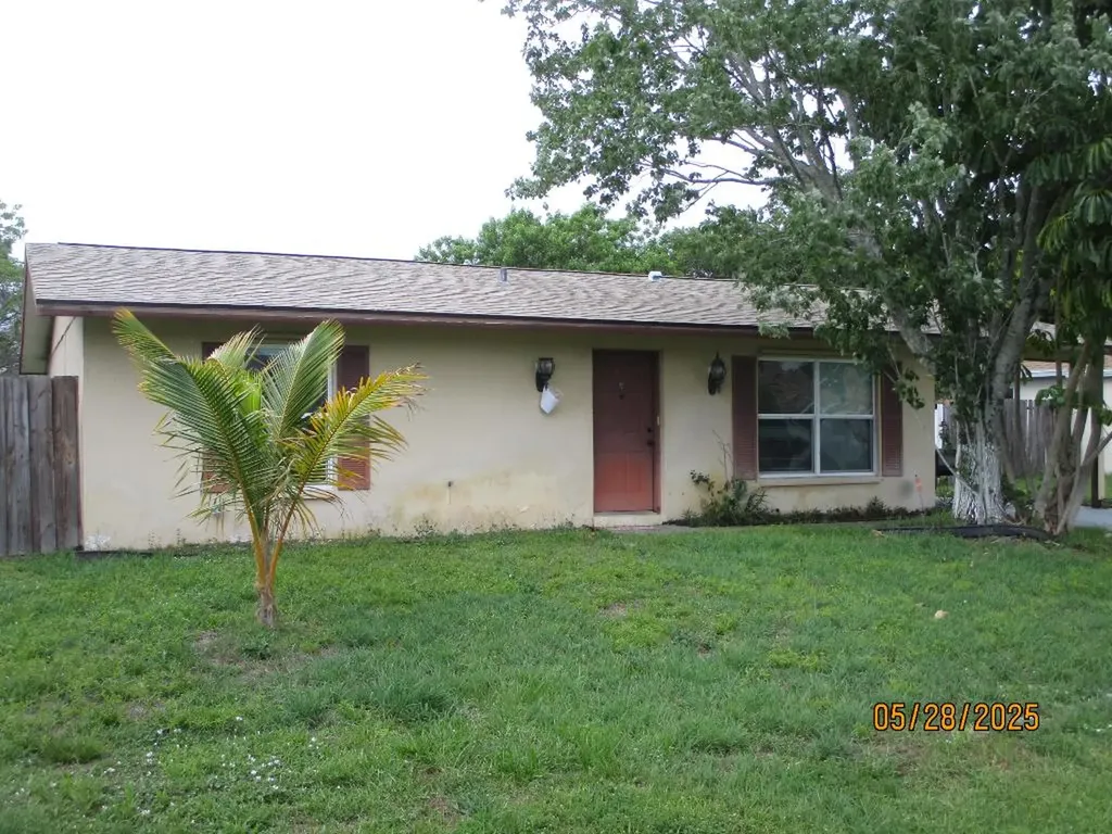 318 NW Byron Street Port St Lucie FL 34983