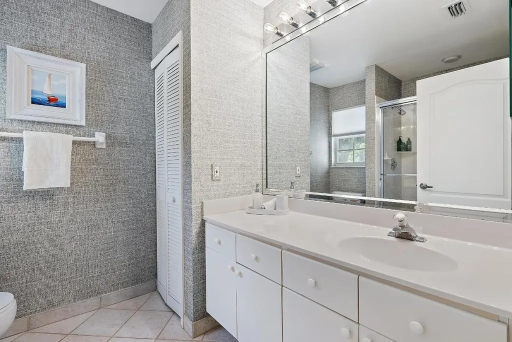 8208 Heritage Club Drive West Palm Beach FL 33412