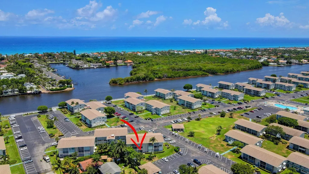 210 Horizons E Boynton Beach FL 33435