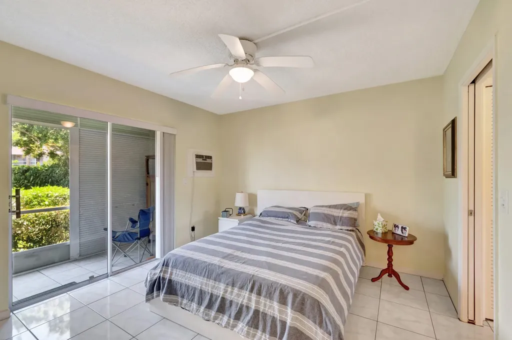 210 Horizons E Boynton Beach FL 33435
