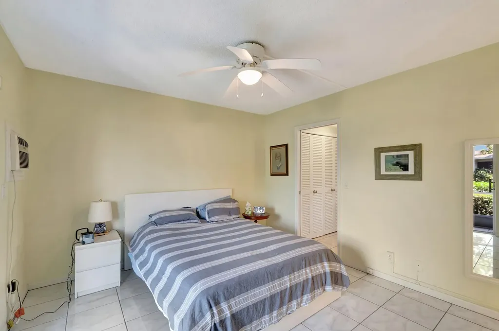 210 Horizons E Boynton Beach FL 33435