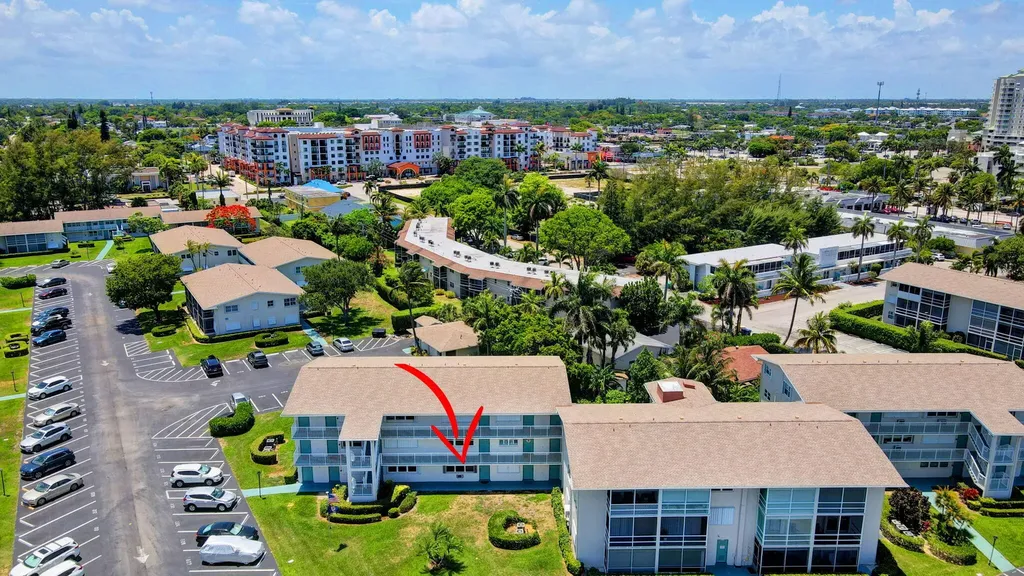 210 Horizons E Boynton Beach FL 33435
