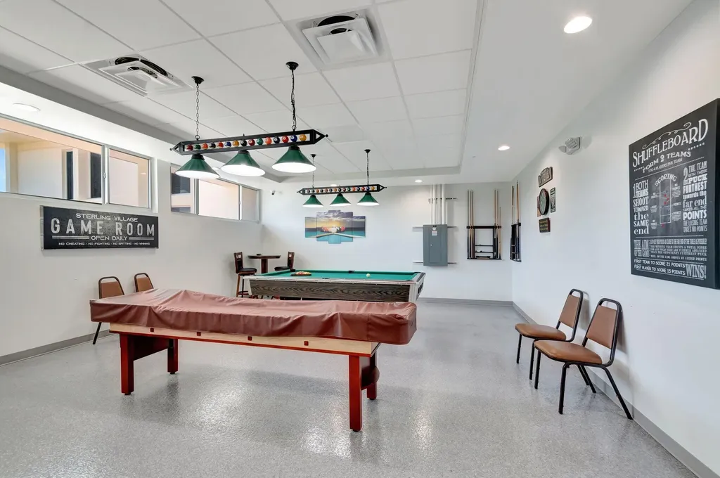210 Horizons E Boynton Beach FL 33435