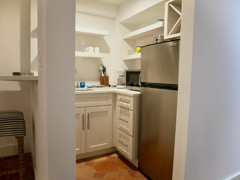 235 Sunrise Avenue Palm Beach FL 33480