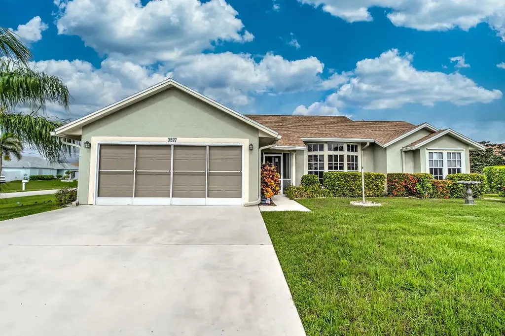 3892 SW Jablo Street Port St Lucie FL 34953